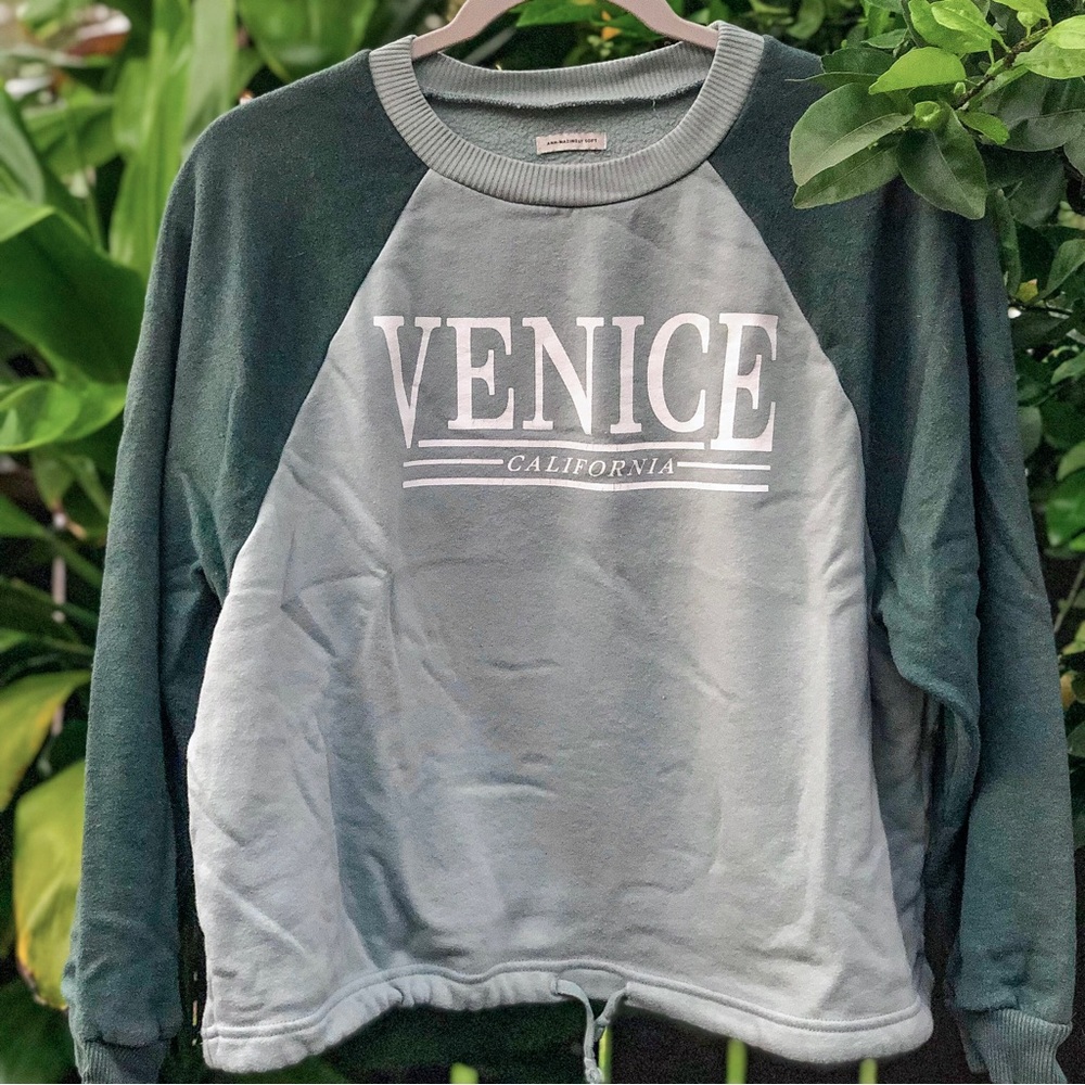 American Eagle Venice Beach Fleece Sweatshirt